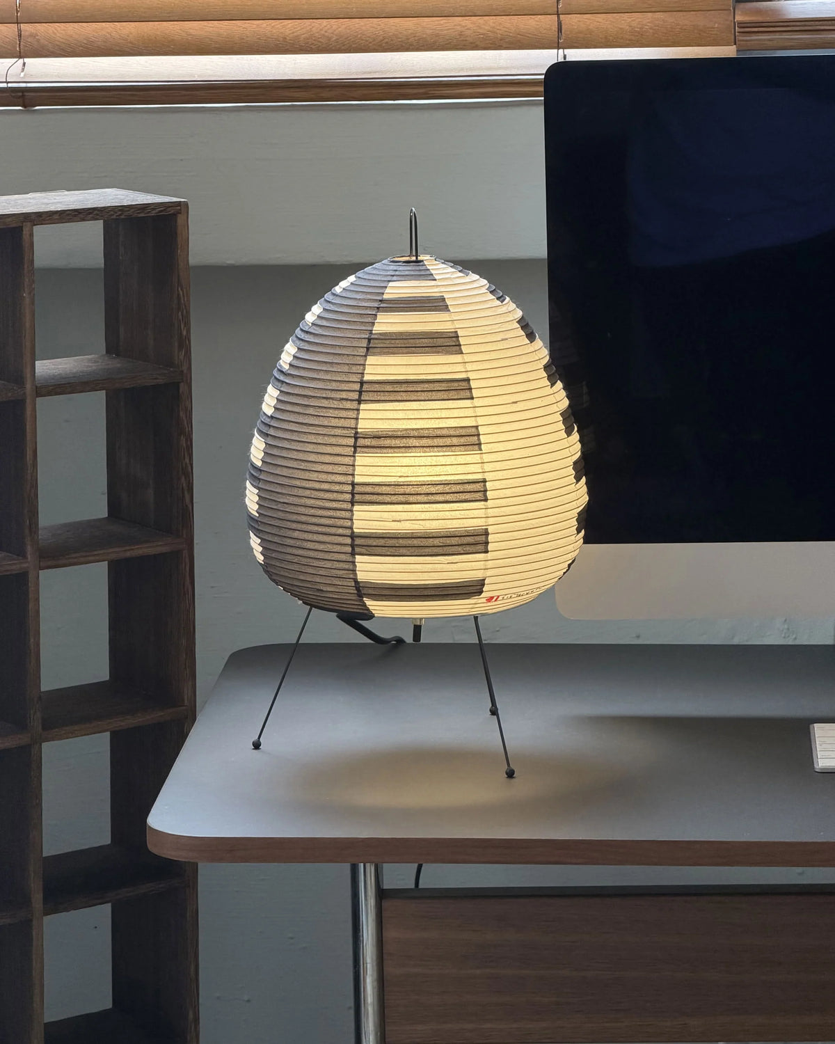 1AV++ Paper Lamp — Japanese-Style Tripod Table Lamp with Rice Paper Shade and 3-Colour Light for Bedside and Living Room